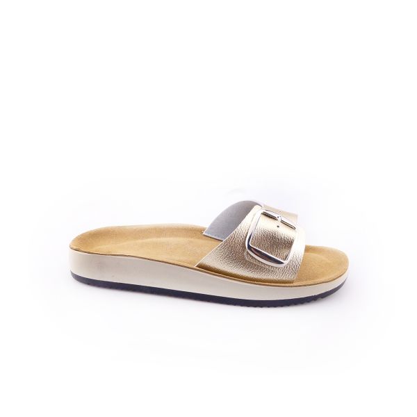 Chinelo Dizy